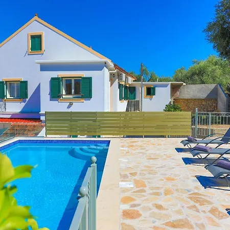 Thea Antonis Villa Gaios