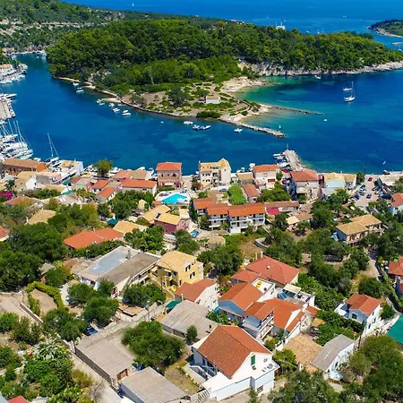 Thea Antonis Villa