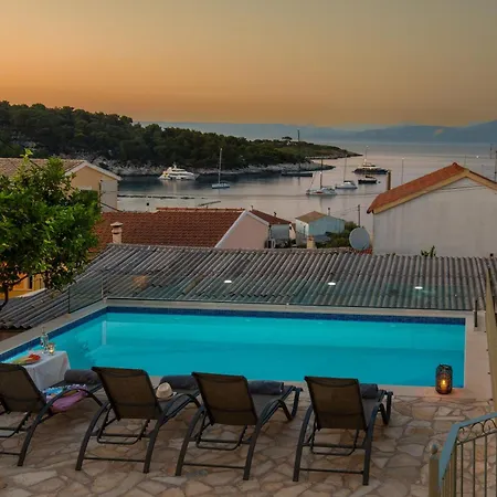 Villa Thea Antonis *